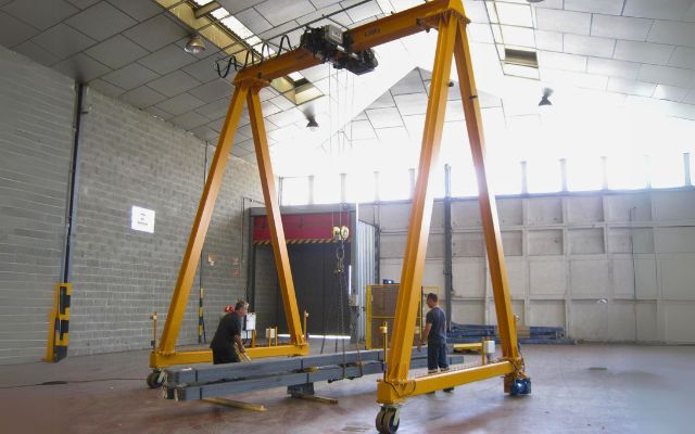 Grúa pórtico motorizada WGR