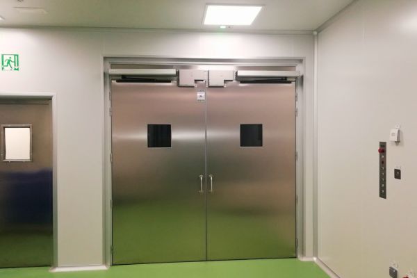 ESTEVE: Ascenseur PLT 4000 kg pour salle blanche